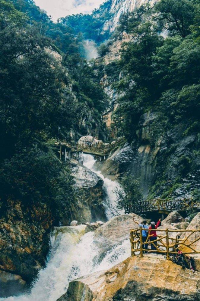 岩浆地牢